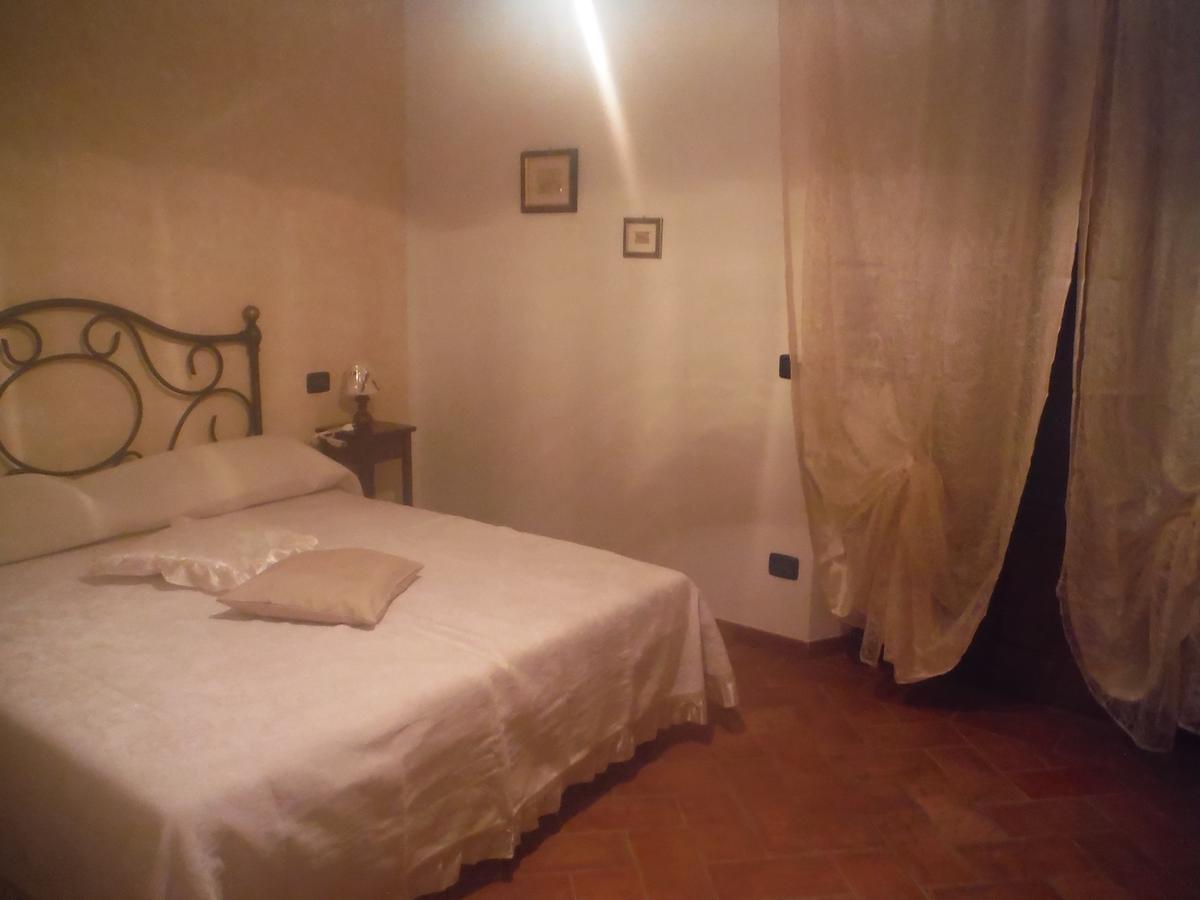 Agriturismo Santa Adriana Volterra Room photo